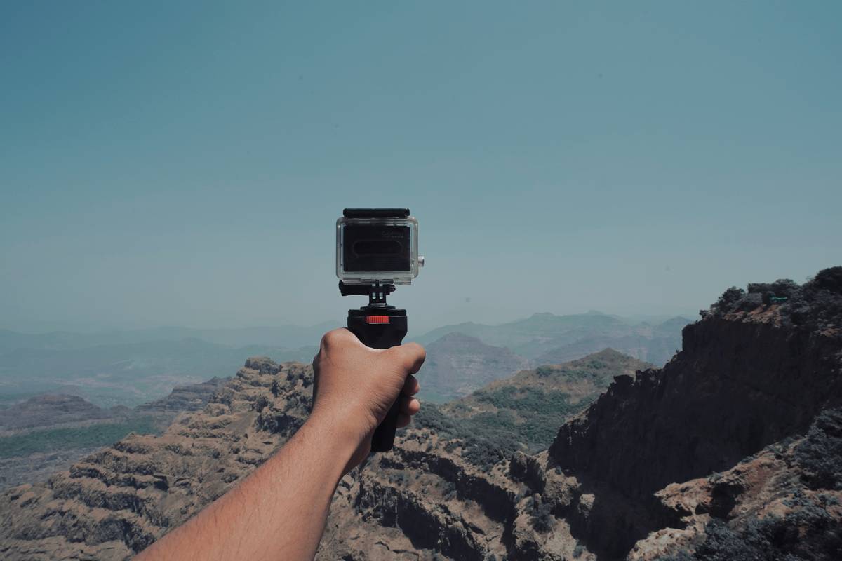 Comparison showing poor vs correct camera mounting techniques