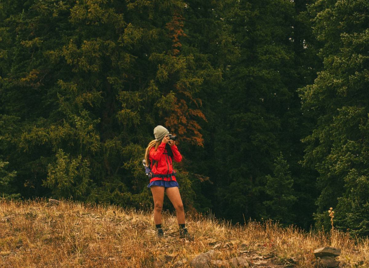 Real Time Adventure Camera: Capture Your Hiking Journeys Live