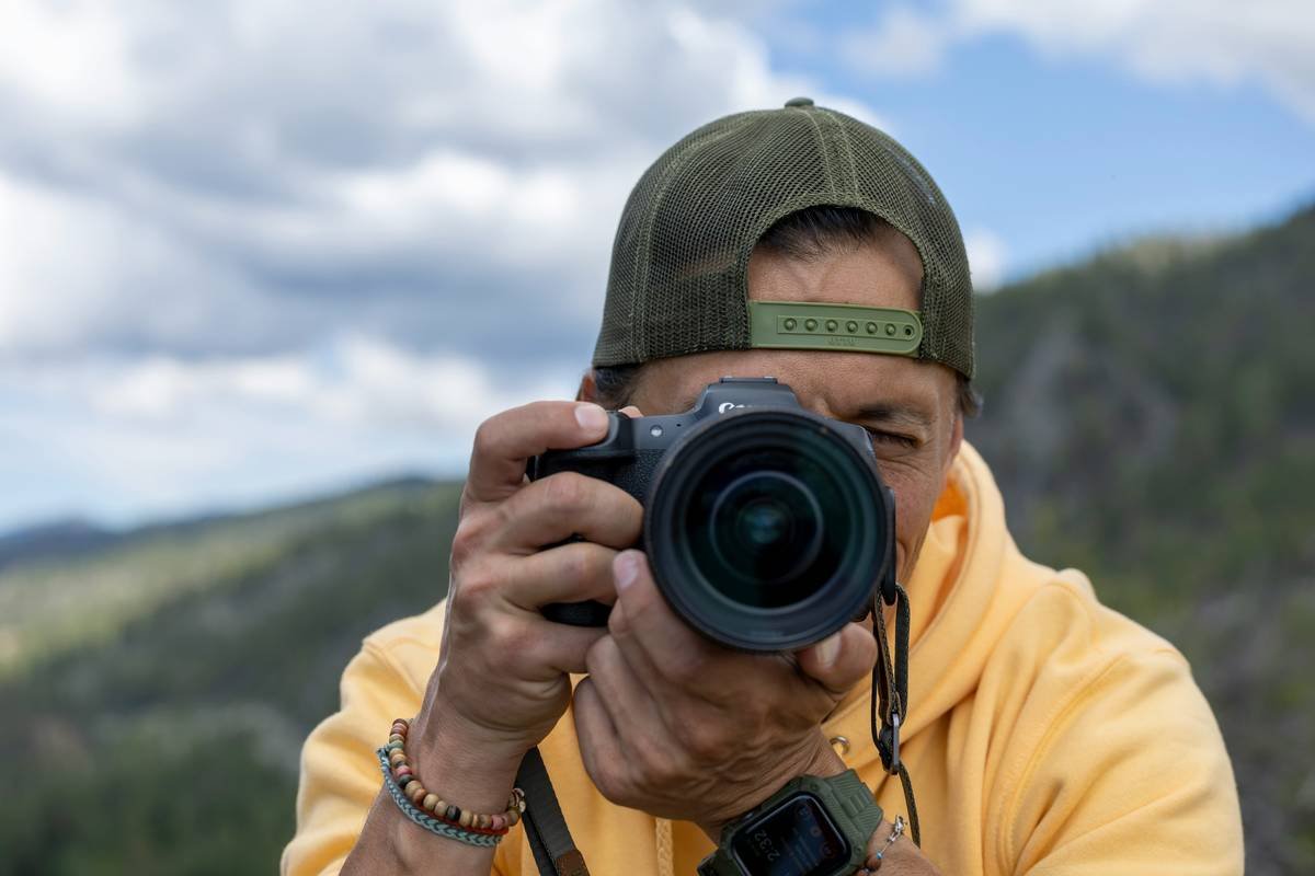 Why Your Hiking Footage Sucks (And How a Waterproof Action Camera Fixes It)